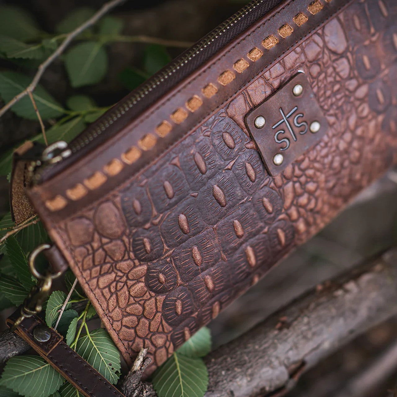 STS Cataline Clutch